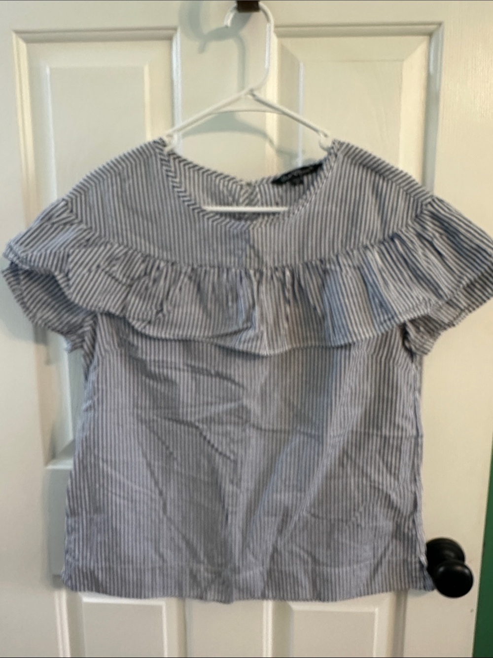 0157 Striped Ruffle-Yoke Short Sleeve Top - Blue/White‎ size small